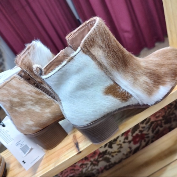✨Authentic MYRA Cow Hide Booties! 100% Leather and handcrafted! NWT AND BAG! - Picture 7 of 9